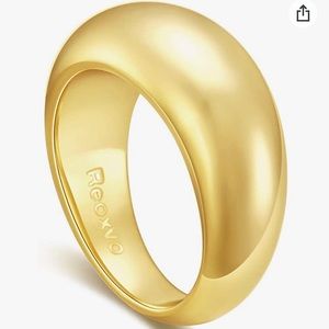 Reoxvo Gold Dome Ring. Size 8
